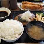 わ楽 - ハンバーグと海老フライ定食