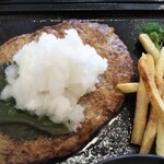 わ楽 - ふっくらフワフワ大きなハンバーグ！