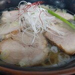 Shiokawa Ya - 潮チャーシュー麺のアップ