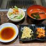 Yakiyaki Tei - 定食のセット
