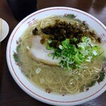 白龍ラーメン - 辛子高菜 投入