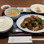 紅蘭亭 - 香醋排骨定食(税込1,360円)