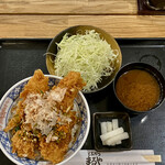 Tachinomi Tonkatsu Maruya - 汐留店限定の山形だしカツ丼850円