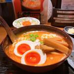 神楽 海老で鯛を釣る麺堂 - 