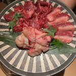 日本酒と肴 おく村 - 秋田県産ツキノワグマの肉