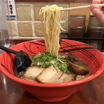 博多ラーメン げんこつ - こく旨ラーメン(900円)