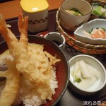 Kagonoya - 小ぶり海老天丼と季節の籠盛り3種セット