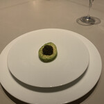 SEZANNE - キャビアリ　クリスタルキャビアとアボカド、酢橘