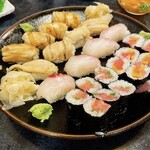Isami Sushi - 穴子（つめ、塩）、鯛、とろたく、トロから巻き）