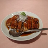 シェフス - パイコー丼、1,200円。(ランチメニュー)