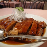 シェフス - たっぷりの排骨は食べごたえ抜群。