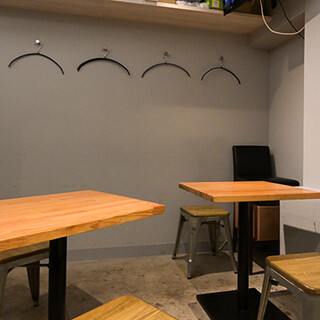 カフェのようなおしゃれ居酒屋。お一人様やデートにも◎