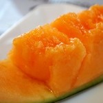 とみたメロンハウス - メロンはめっちゃジューシー！！