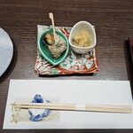 Shungyo Tatsumi - 私のお通し サザエのつぼ焼き、小鯵の南蛮漬け