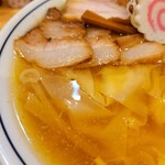 there is ramen - ワンタン麺、チャーシュー追加
