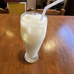 B.S. Kitchen - ラッシー