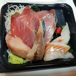 魚がし食堂　中央市場店 - 小刺身盛り