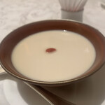 筑紫樓 - 杏仁豆腐って美味いもんですね