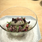 マンサルヴァ - 茄子　プラム　花穂紫蘇
      
      茄子を焼いた時の、あの独特の香り。そして花穂紫蘇。
      いろんな食感を和テイストにまとめて、お見事です♪