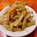支那麺 はしご - つまみ搾菜（「はしご」に１００回以上通っているが初めて頼んだ！）