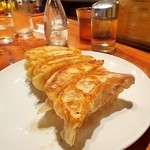 支那麺 はしご - 特上豚肩ロースの極上餃子は、流石に美味い！