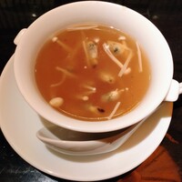 廣東料理 民生 ヒルトンプラザウエスト店 - アサリ入りとろみスープ