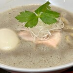 豚白湯創作麺処 友池 - 