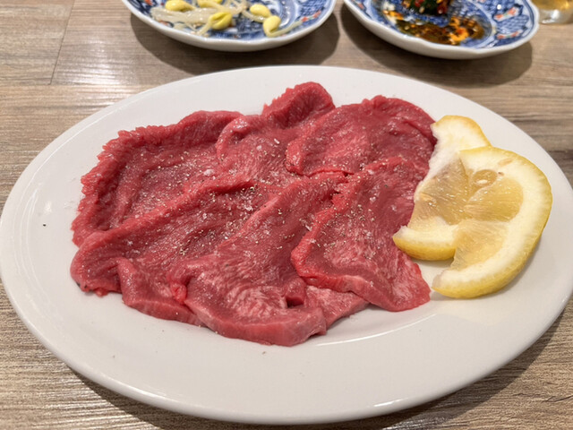 a slice of BEEF Hitokire no Gyuniku