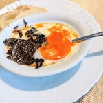 La Brianza - トリュフと玉子のオーブン焼きオーストリア産黒トリュフ混ぜ混ぜ♪やっぱり田中農場さんの宝玉美味しいな～ スタッフ皆さまのホスピタリティ以前から変わらず温かくありがたい♡(^^)