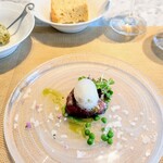 La Brianza - 和歌山県産鰹炭で軽く炙りカルパッチョ柑橘の泡グリンピーススプマンテジュレ甘夏。