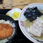 おふくろ - ラーメンセットの塩ラーメンと半タレかつ丼