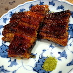 柳家 - 天然鰻蒲焼き
