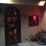 派手ではなく、どちらかというと地味な外観