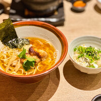 魚菜由良 鼎 - 