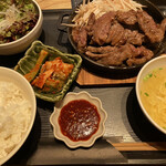 KOREAN DINING LEE - 焼肉定食＝1000円