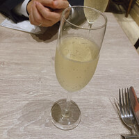 ゴドノフ東京 丸ビル店 - 