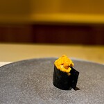 くるますし - ムラサキウニ。 地場のウニ。 ウニはバフンのファンが多いですよね。 ただ、お値段もね。