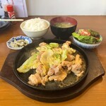 名物鶏ちゃん焼 鳥藤 - 