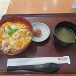 鶏三和 - 香草美水鶏の親子丼