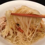 ラーメン凪　炎のつけめん - 自家製細麺は良く締まってます