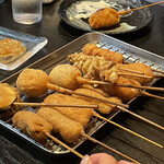 Kushikatsu Miraku - 串カツ各種¥100