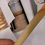 ヨックモック 青山本店 - 手に持ったシガール！