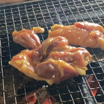ろばたやき山ろく - 山ろくタレ焼き(焼き始め)
