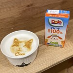 Cat Cafe MOFF - ドリンク写真:チャイとキッズオレンジジュース