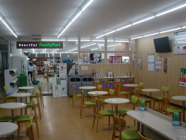 ファミリーマート 大崎市民病院店（FamilyMart） - 塚目（コンビニ・スーパー）の写真