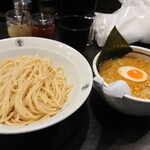 こってりらーめん 誉 - 緬とつけ汁、ふたつでひとつの完結