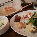 クアドリフォーリオ - ２０１３年９月ランチ　スープ・前菜サラダ