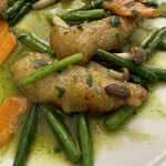 CHINESE マリファ - 白身魚の大葉ソース炒め