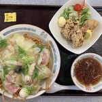 満貫荘 - 料理写真:「あんかけかた焼きそば(から揚げ付き)」@1000