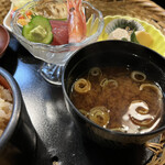 魚房 - 嬉しい赤だし